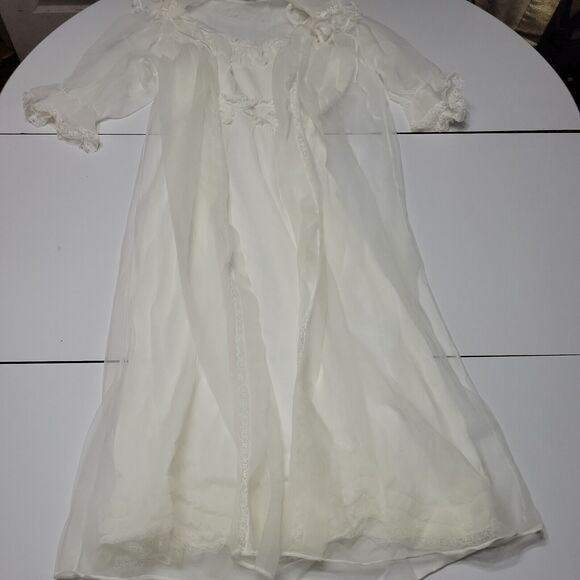 Capri Dresses & Skirts - CAPRI Originals Robe Slip Set Womens Small Dress Cream Sleeveless Lace Butterfly